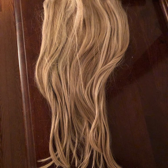 Snap in hair extensions - Picture 1 of 4